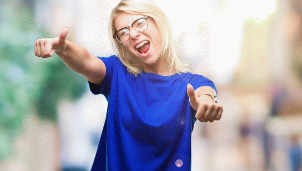 چطور از پادکست خود کسب درآمد کنید: 19 نکته ضروری